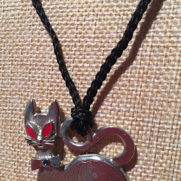 Silver Cat & Rope Necklace - Picture 6 of 8